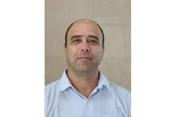 מנהל המחלקה לחינוך על יסודי, אלי לסרי
