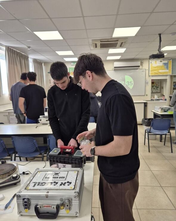 צילום מתוך דף הפייסבוק קריית חינוך דה שליט