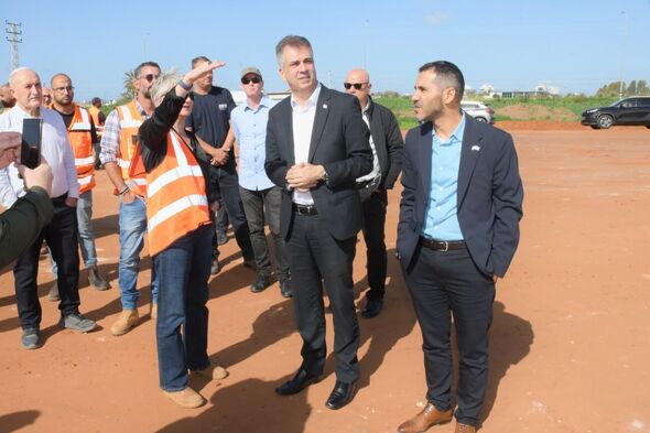 יוסי וייס, עמרם כהן