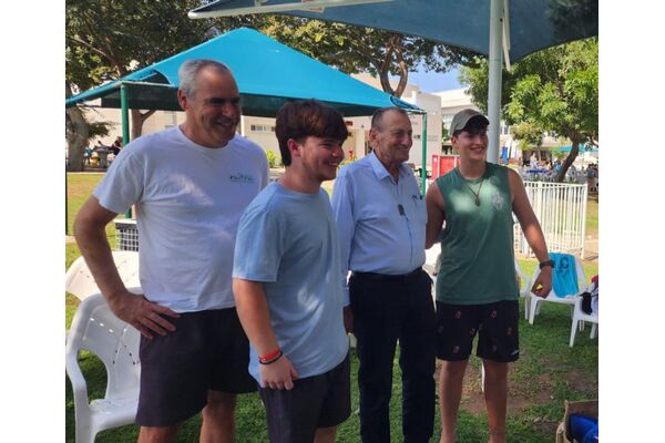 צילום מתוך דף הפייסבוק רון חולדאי