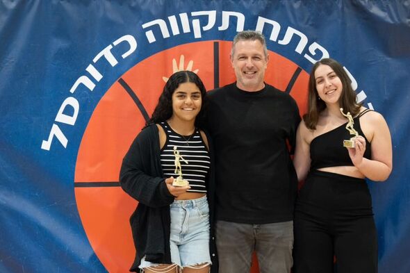 צילום מתוך דף הפייסבוק בנות פתח תקווה כדורסל