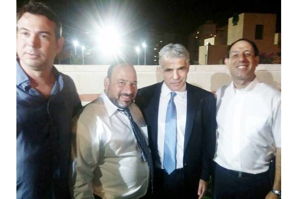 שלום אזרד במפגש אצל זוהר בלום