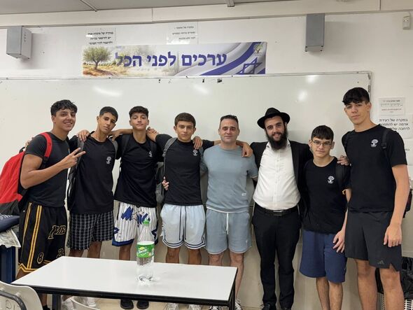 צילום מתוך דף הפייסבוק קרית החינוך ע"ש גינסבורג